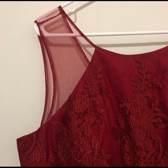 Chi Chi London Exquisite Elegance Lace Dress - Picture 7 of 8